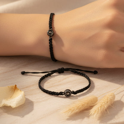 Bracelet photo personnalise Eden porte femme cordon noir perle de projection