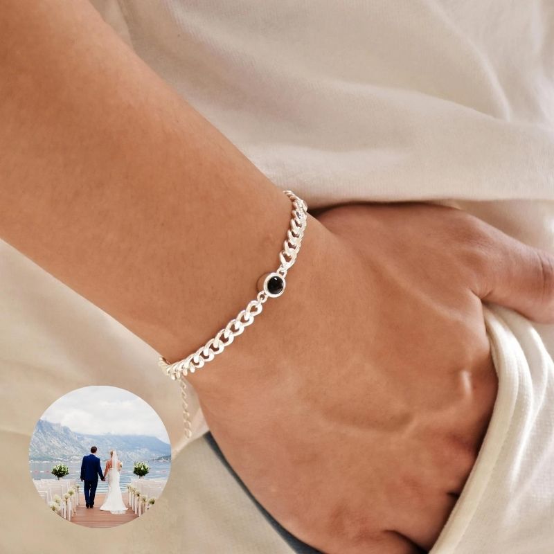 bracelet photo projection homme en argent porté