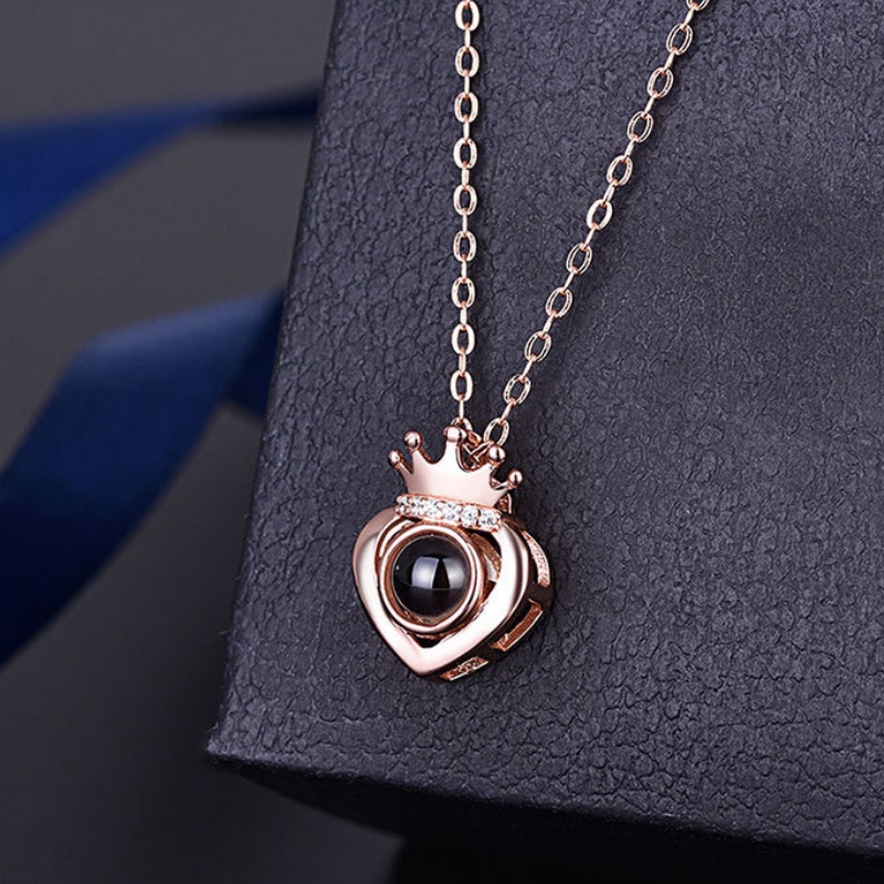 collier pendentif or rose personnalisé projection photo