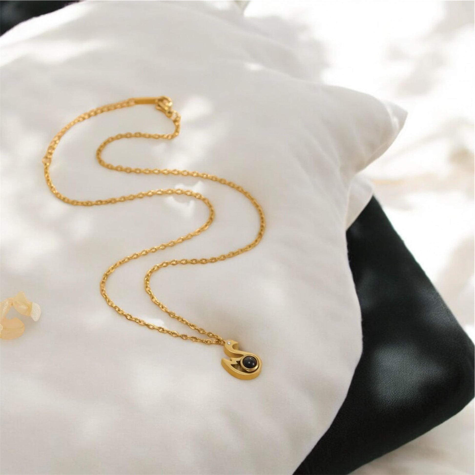 collier projection photo personnalisé femme or elydia