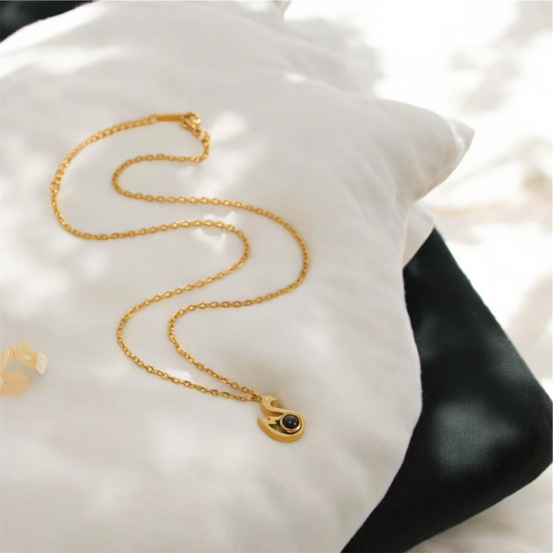 collier projection photo personnalisé femme or elydia